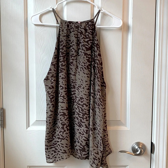 Walter Baker Animal Print sleeveless blouse Large olive green - Picture 2 of 12